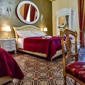 Palazzo Degli Affreschi Couette-café